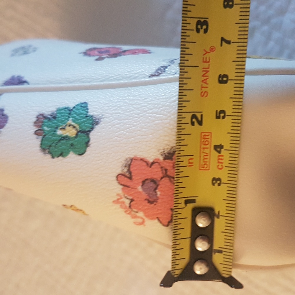 Coach Floral Print White Shoulder Bag - Picture 15 of 15